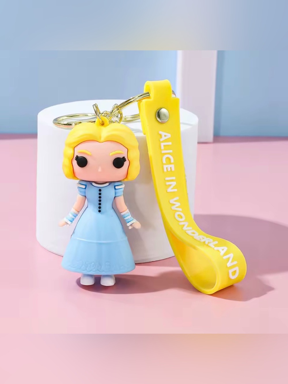 🌟Pick Any 3/$16 Sale Alice In Wonderland Keychain